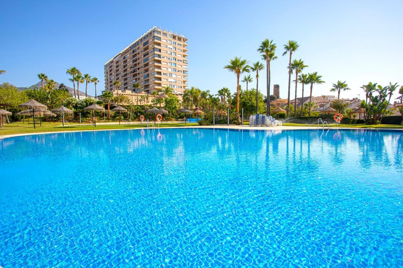 Beach And Pool Holidays At The Grand Coloso Benalmádena Zewnętrze zdjęcie
